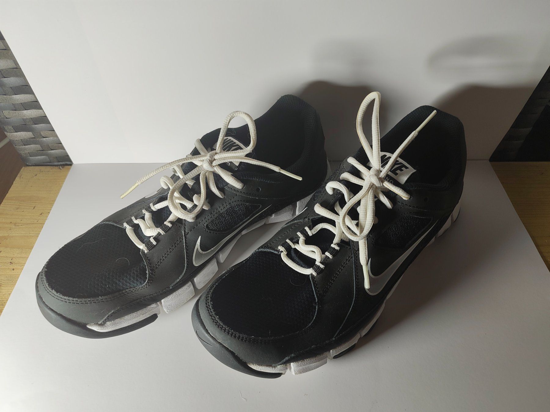 Nike Scarpe da uomo: Nike Flex Show Gr. 43 – Usato da Monthey venduto da 19_karen_84 2