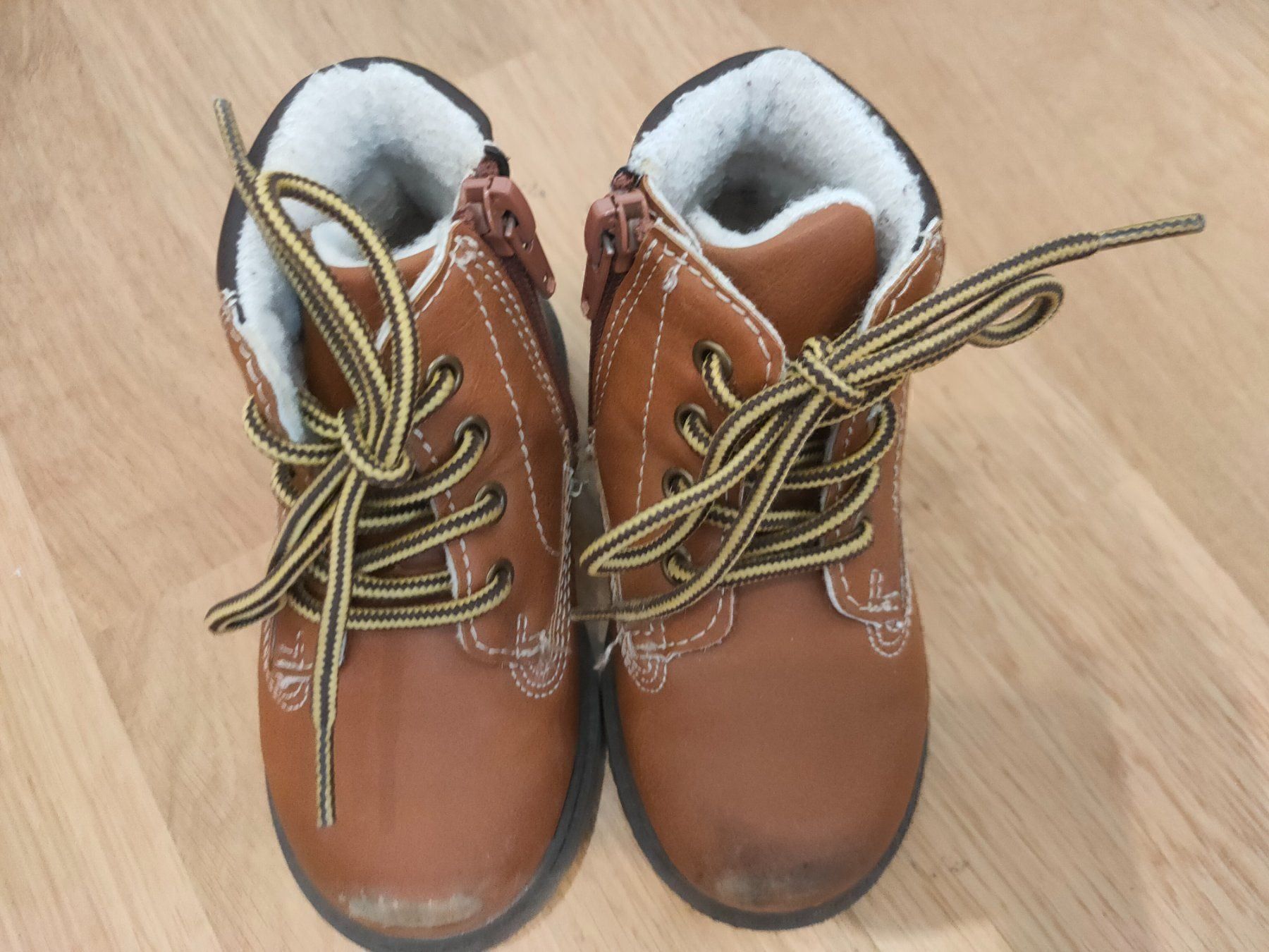 Scarpe da uomo: Bobby Winterschuhe Gr. 22 – Usato da Regensdorf venduto da Donaldduck0907
