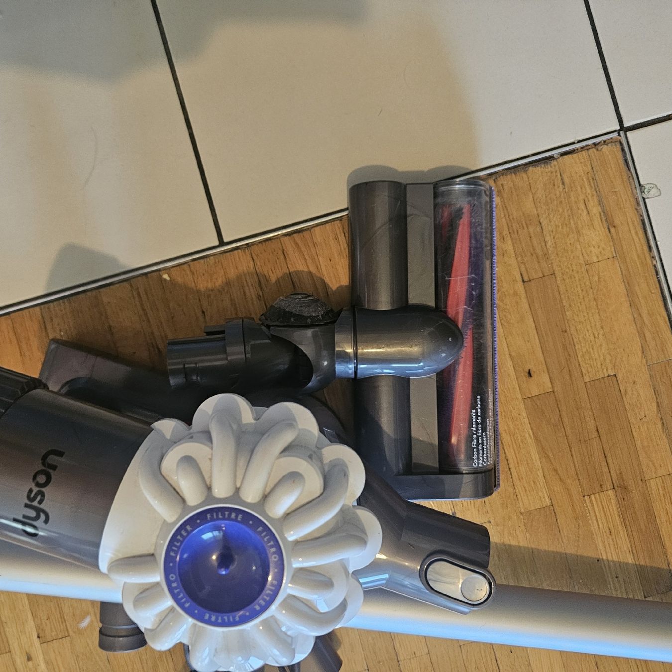 Dyson Staubsauger & Zubehör: Dyson v6 – Gebraucht aus Plan les ouates von Braun_charly 4