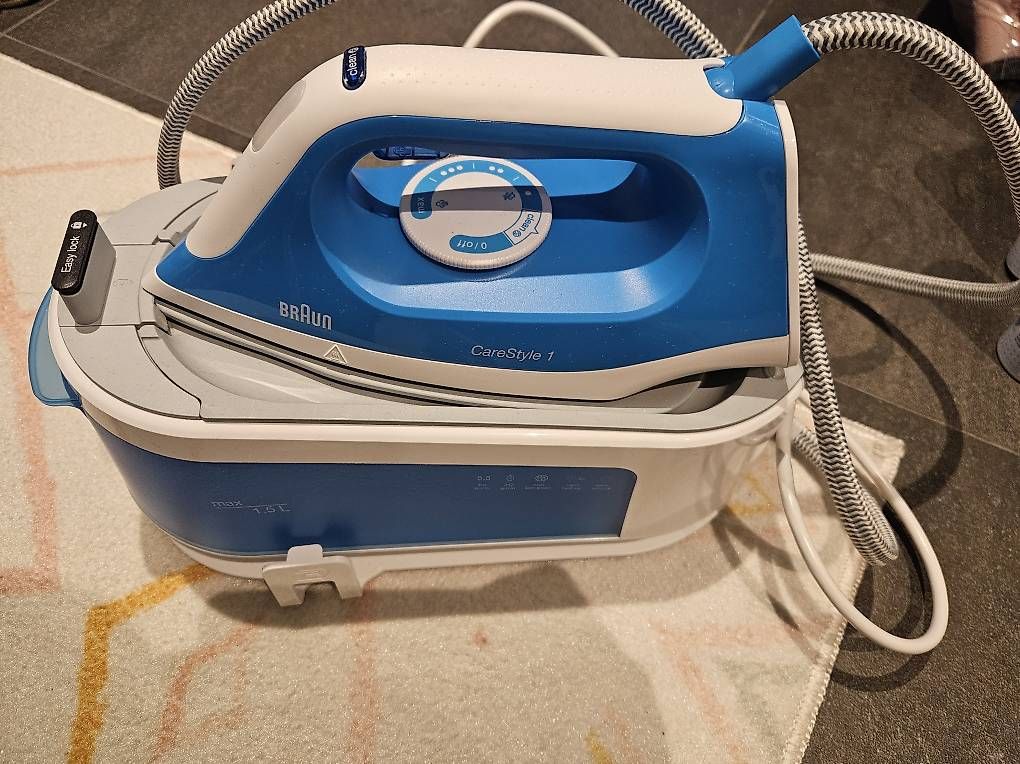 Braun Ferri da stiro: Braun Carestyle 1 fer à repasser – Usato da Collombey venduto da nicolas1984
