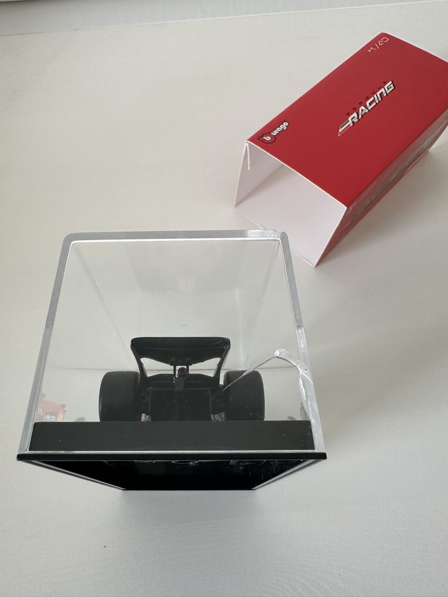 Bburago Modellini d'auto: Bburago Ferrari SF-23 Charles Leclerc 1:43 Modellauto mit Vi – Usato da Niederönz venduto da gla_82js 2