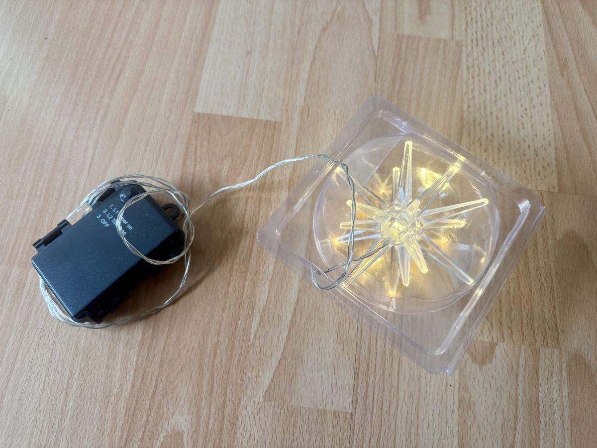 Tutte le decorazioni: LED Leuchtstern "Xmas" 10cm, Batterie, Timer – Usato da Zürich venduto da pilatus777 1