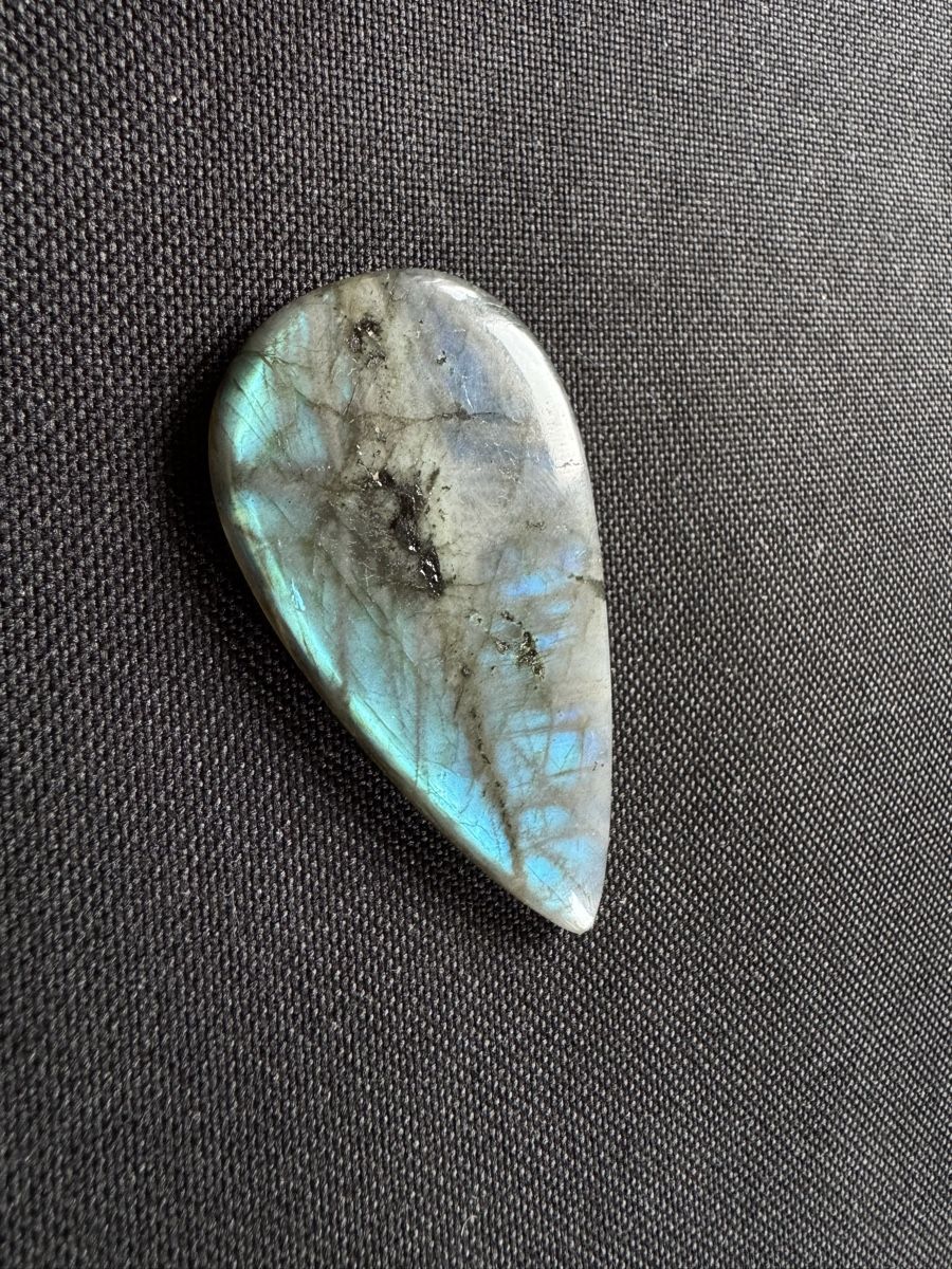 Mineralien & Heilsteine: Labradorit 137ct – Neu und originalverpackt aus Wängi von Horus_Stone