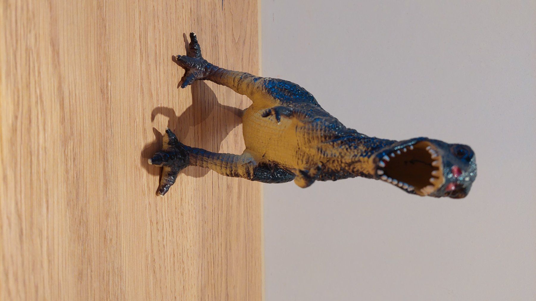 Figuren: Kinder Dinosaurierfigur – Gebraucht aus Uetikon am See von sahra777 2