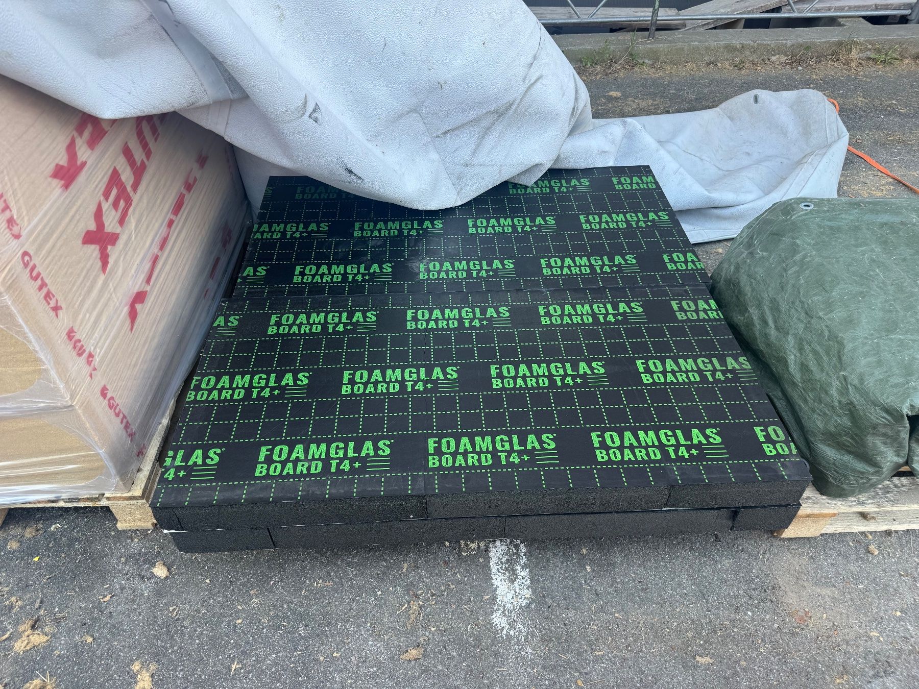 Servierplatten: Foamglas Perimeter Dämmung – Neu (gemäss Beschreibung) aus Lobsigen von ChlyWirt1