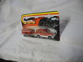 MAJORETTE  JEEP  CHEROKEE MIT ANHÄNGER  FIRE DEPT  1:60  MIB