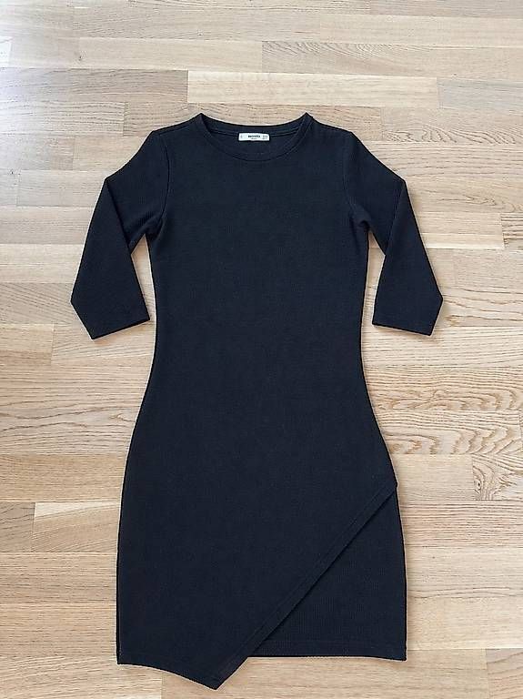 Vestiti: schlichtes Kleid - Gr. S - Schwarz – Usato da Effretikon venduto da alicebrunner