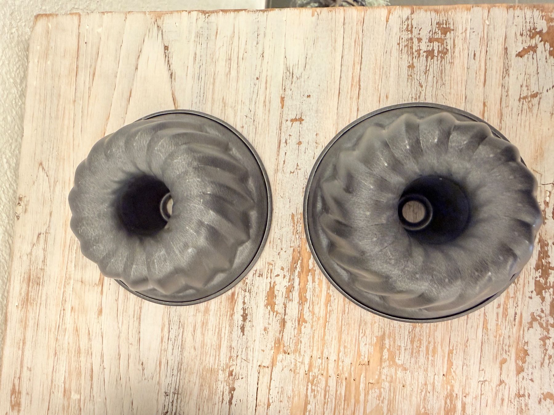 Moules à gâteaux: 4 kleine Gugelhupf Formen zum Backen oder Deko – D'occasion à Wolfwil par Inseider12 3
