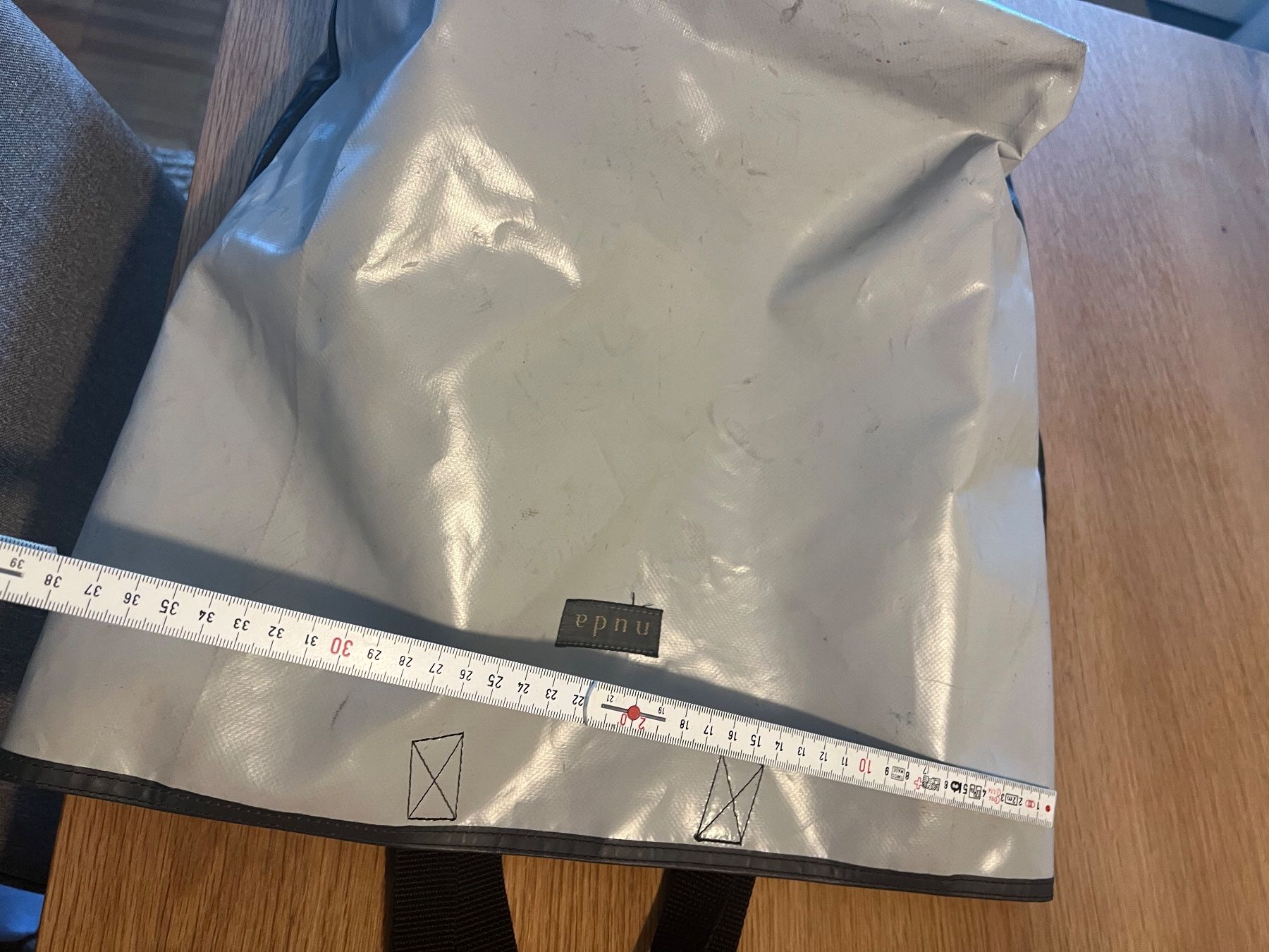 Borse da donna: Tasche, Tragtasche NUDA – Usato da Fällanden venduto da Caramel7 4