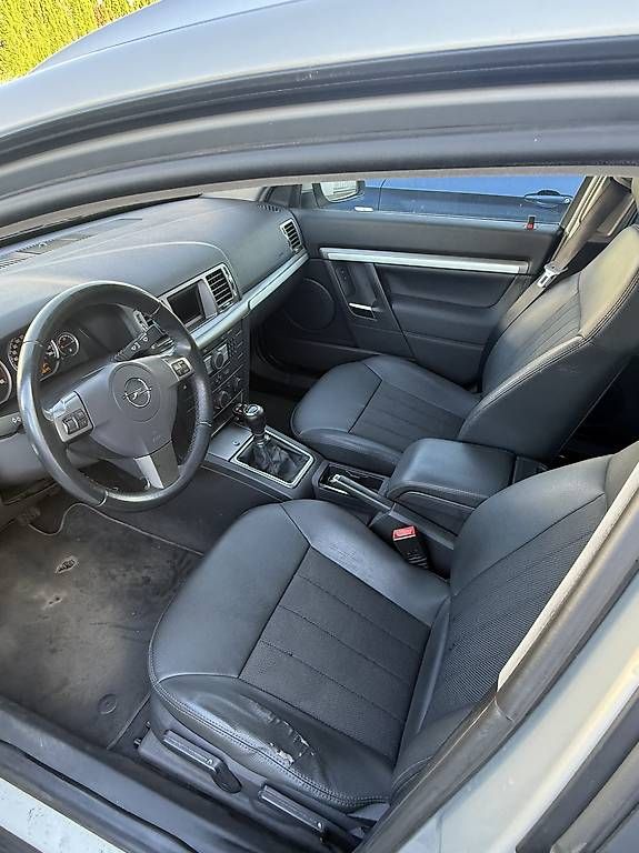 Automobili: Opel Vectra C mit frisch Mfk!!! – Usato da Amriswil venduto da gry_p8n7 4