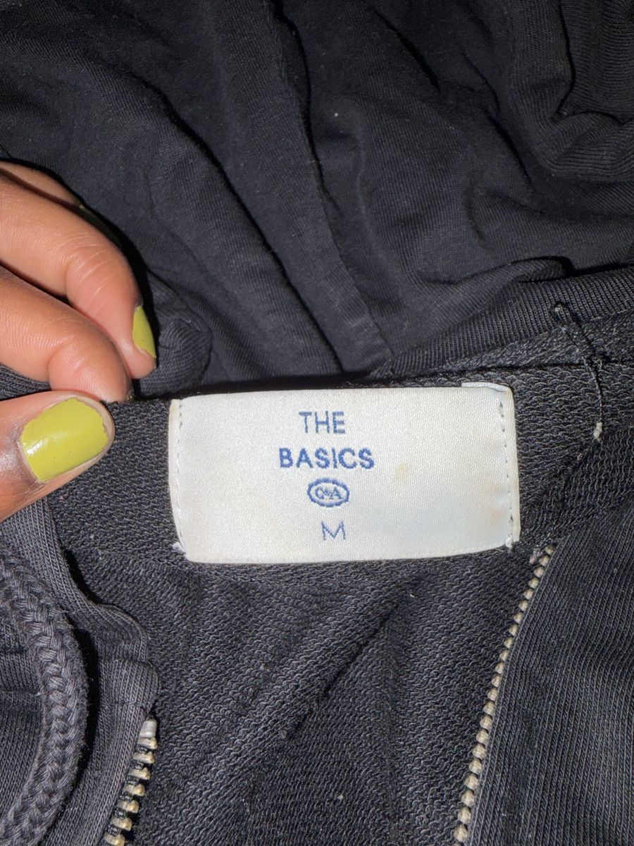 C&A Vestes: Black Zip Hoodie – D'occasion à Chambésy par tiffwears7 3