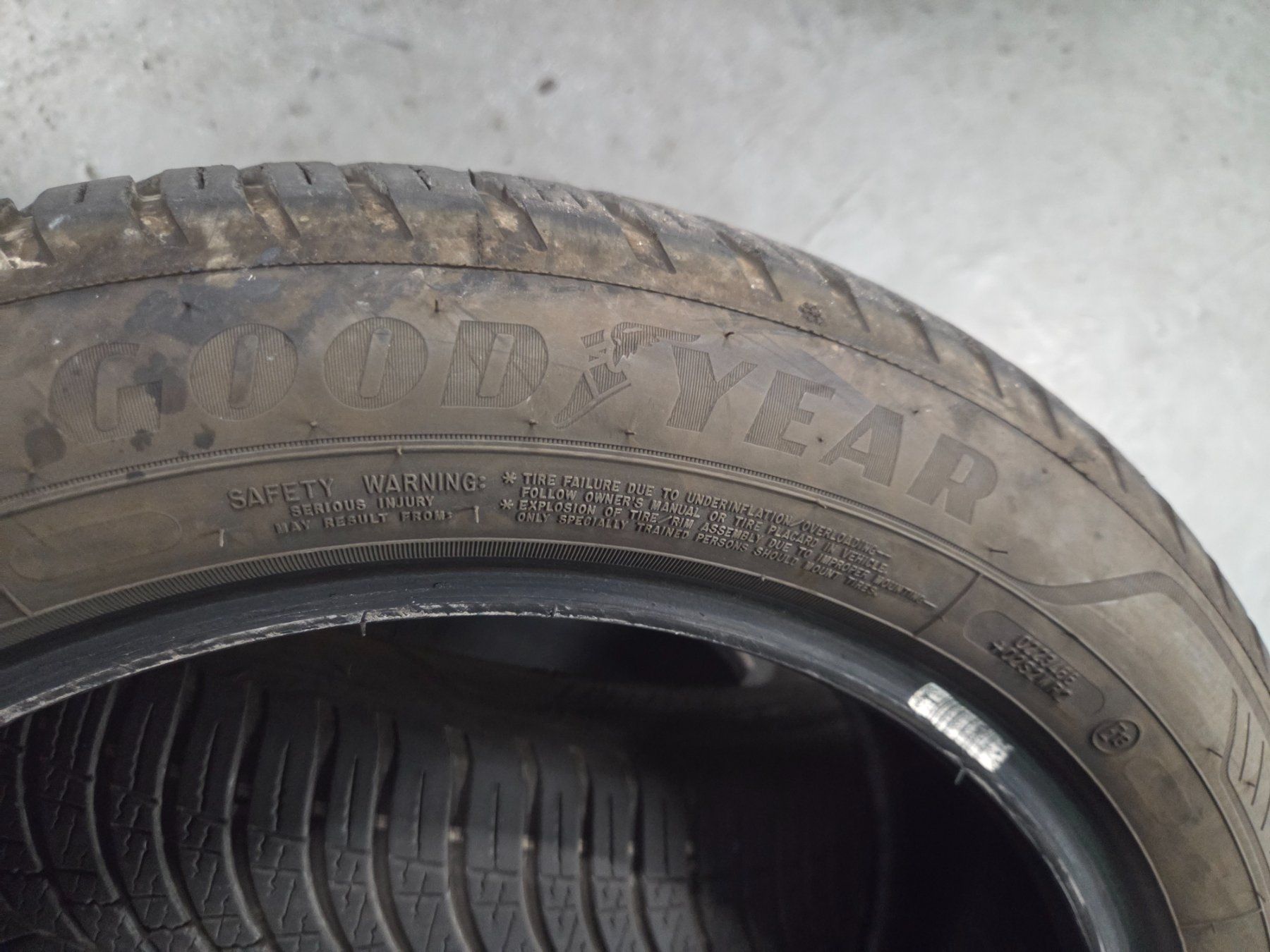 Pneumatici & Ruote complete: 205 / 55 R 17  95V – Usato da Fischbach-Göslikon venduto da Emanuel.Bardhi 3