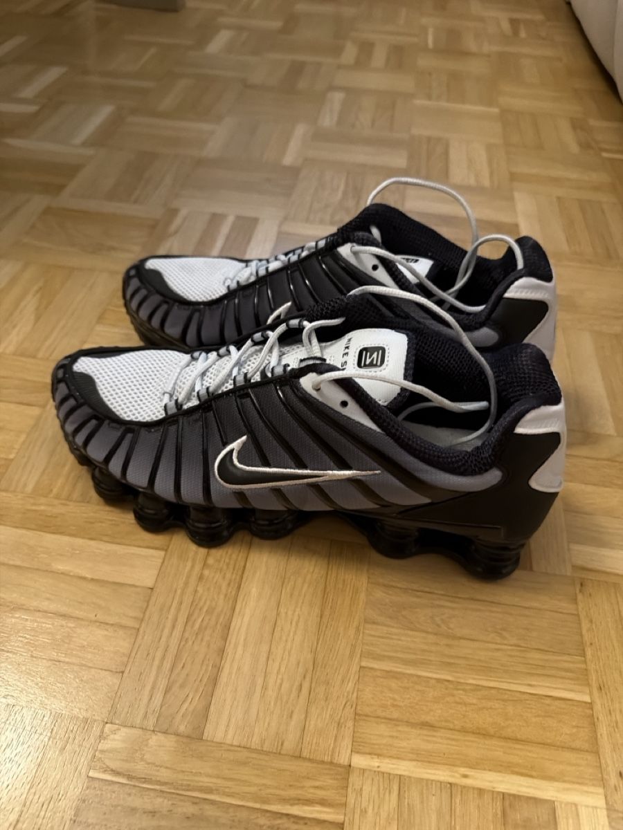 Scarpe da uomo: Chaussures Nike SHOX TL – Nuovo (secondo la descrizione) da Châtelaine venduto da Diogo.138 1
