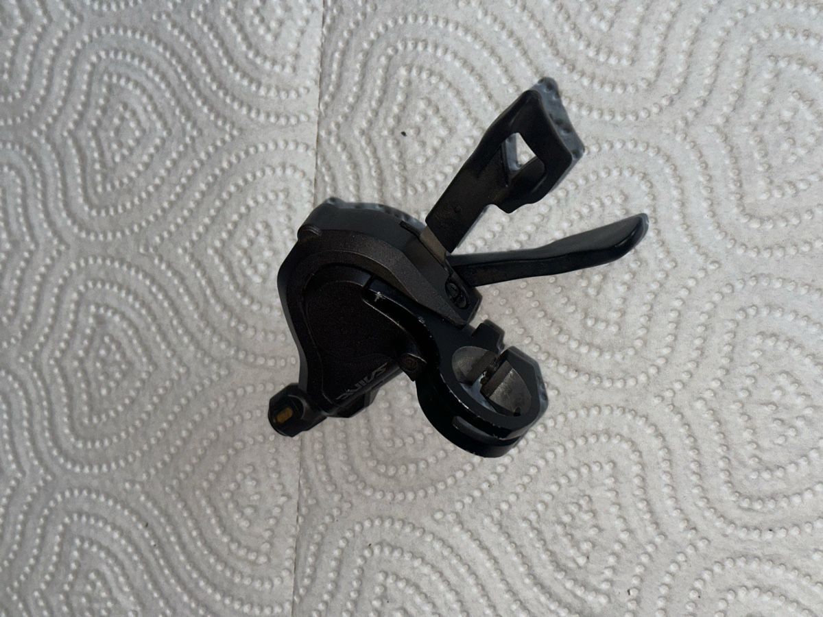 Shimano Pezzi di ricambio: Shimano Saint SL-M820 Schalthebel – Usato da Domat Ems venduto da SirAntunes 1