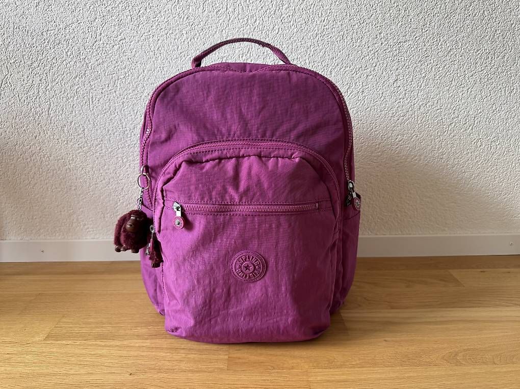 Kipling Rucksäcke: Kipling Rucksack, helles bordeauxrot – Gebraucht aus Belp von mar_d6w8