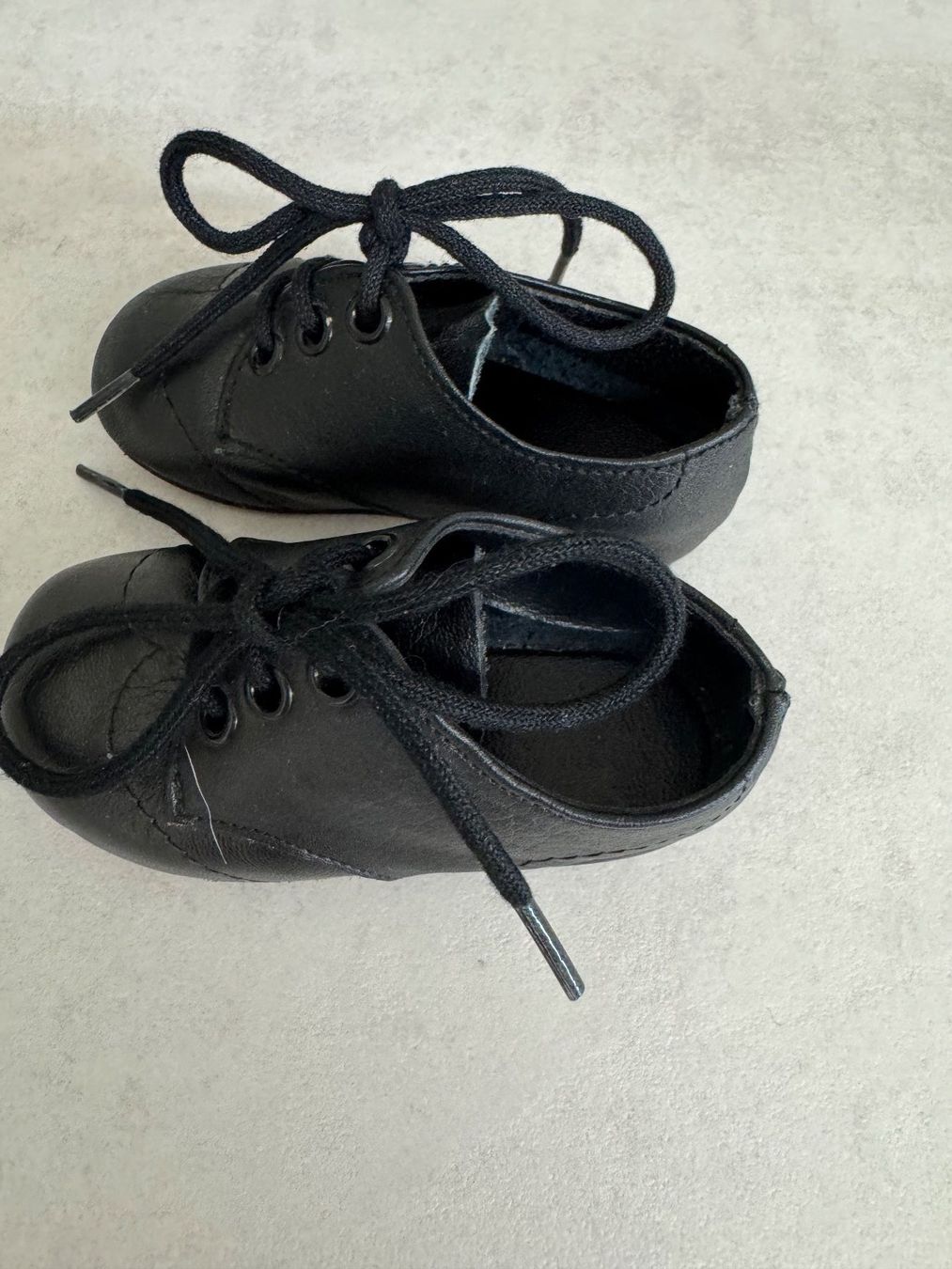 Puppen: Elegante Puppenschuhe aus Leder – Gebraucht aus Geroldswil von Jeremy11 2
