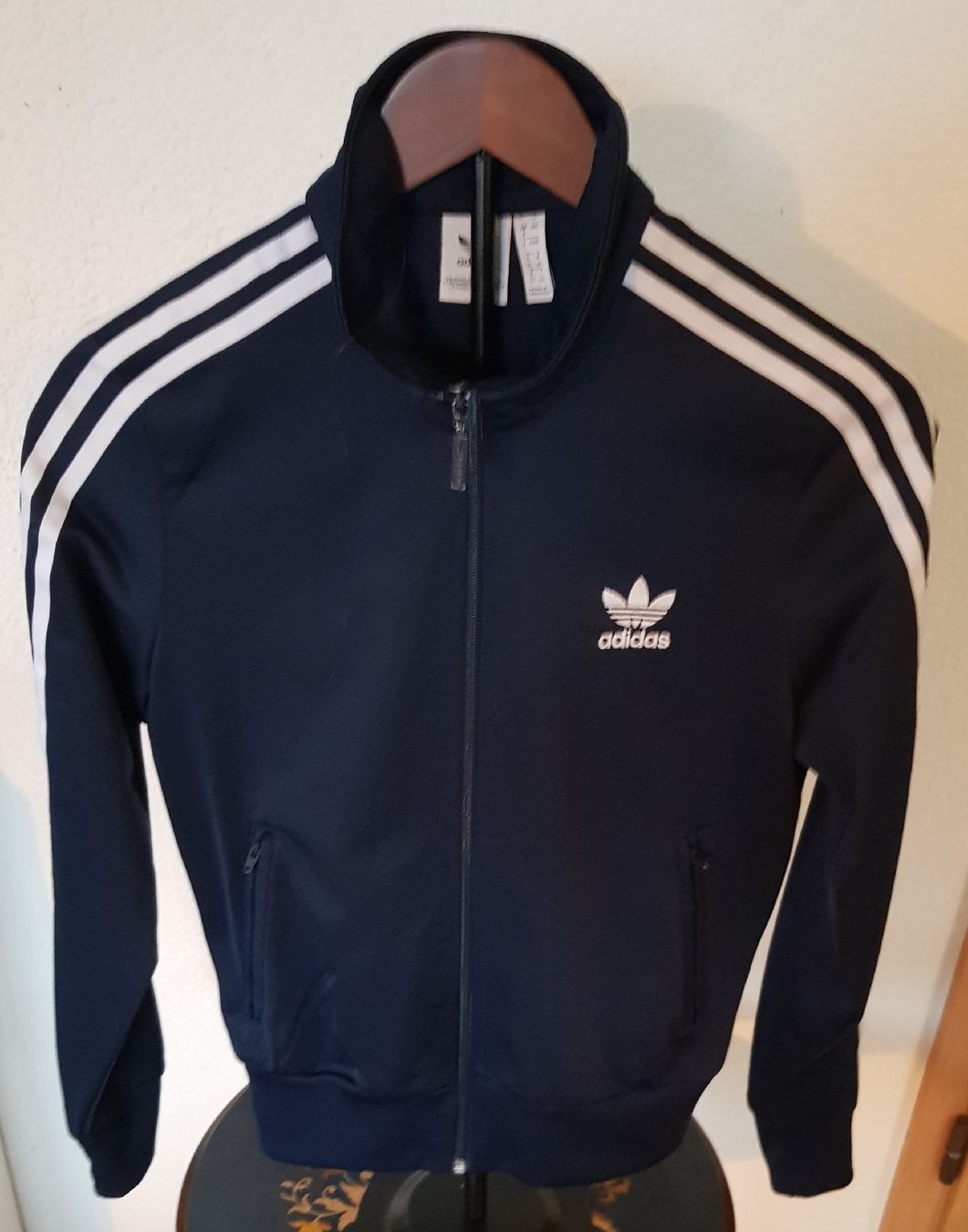 Adidas Giacche: Adidas Trainerjacke Gr.34 – Usato da Mauensee venduto da Braut-kleid 2
