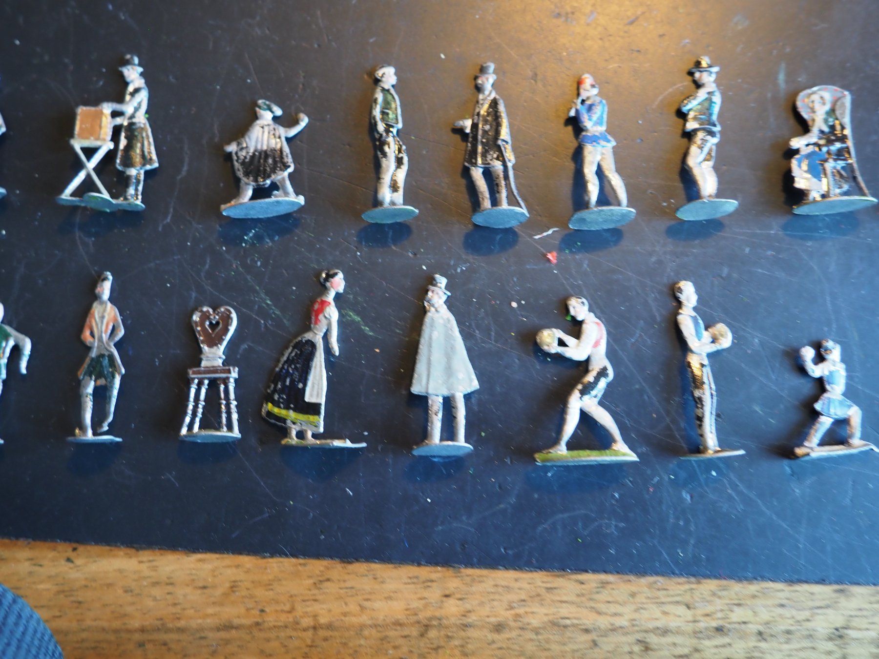 Statuette: Zinnfiguren: Personen – Usato da Schänis venduto da Wewu 2
