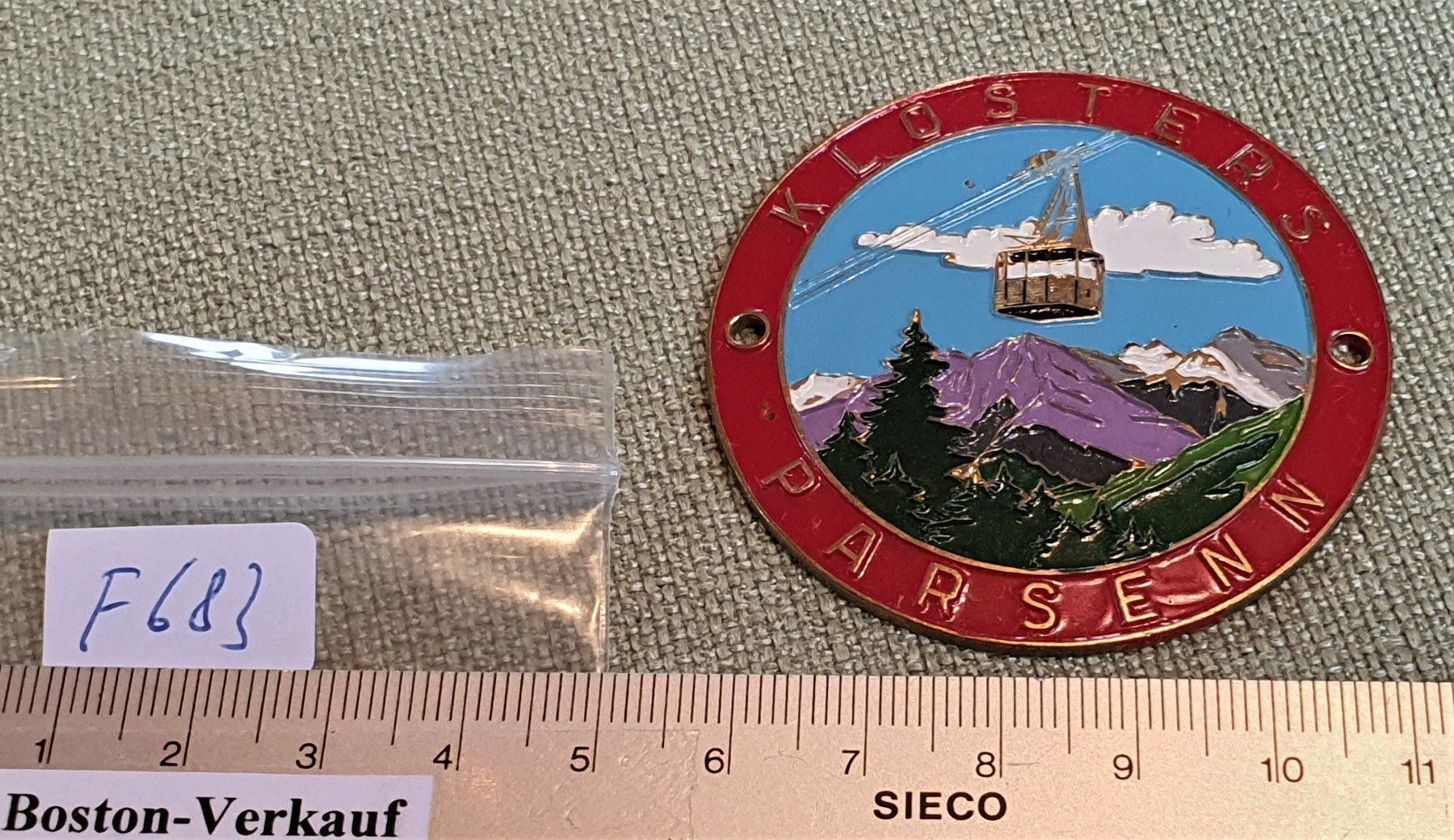 Broschen & Nadeln: F683  Oldtimer Plakette Klosters Parsenn – Gebraucht aus Reinach BL von Boston-Verkauf 5