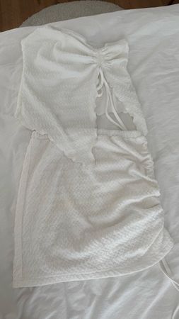 Damen Rock weiss mit Raffung Grösse M guter Zustand