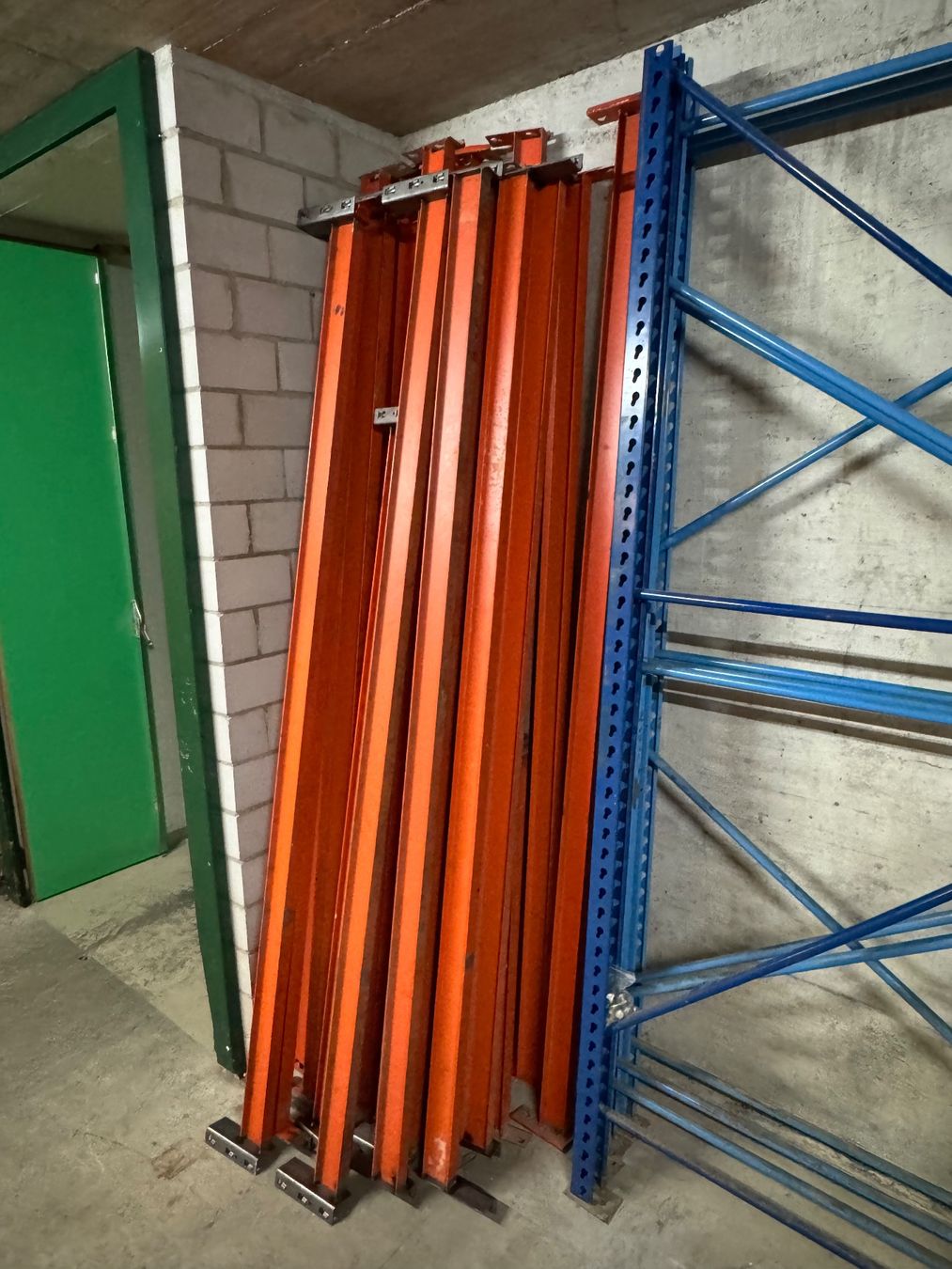 Scaffali: 122 Posten Schwerlastregal aus Liquidation – Usato da Derendingen venduto da Meisterstuecke 1