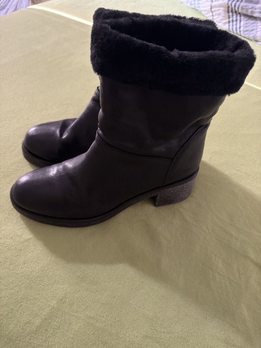 Chaussures femmes: Stivaletti neri  – D'occasion à Sementina par bru_vpp5