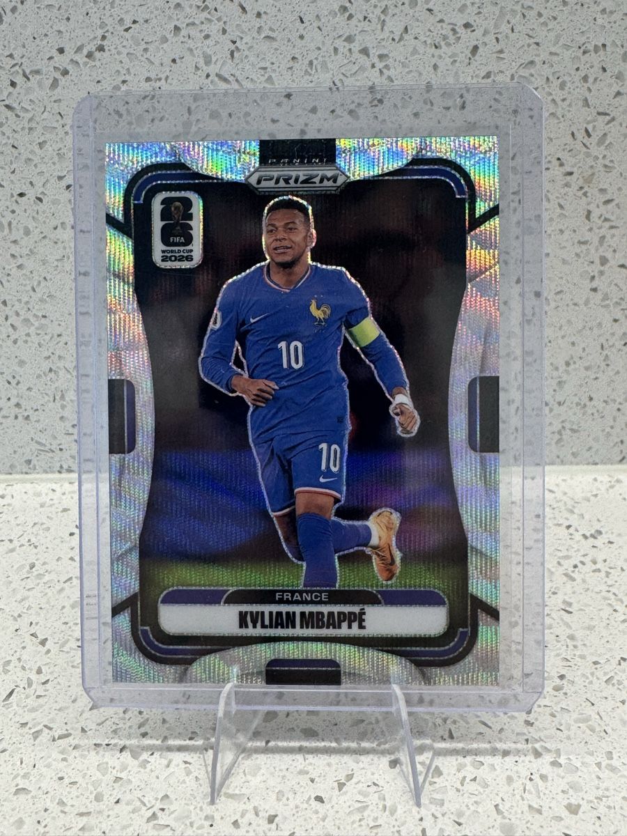 Panini Carte collezionabili: Kylian Mbappé Prizm Wave  – Usato da Zollikofen venduto da Bebby12