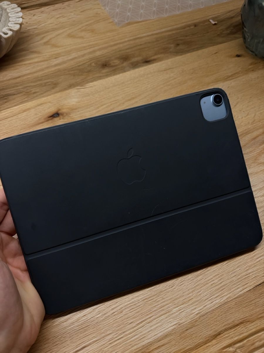Apple Tablet PC: iPad Air (4th Gen) – Usato da Richterswil venduto da Botondsz 2