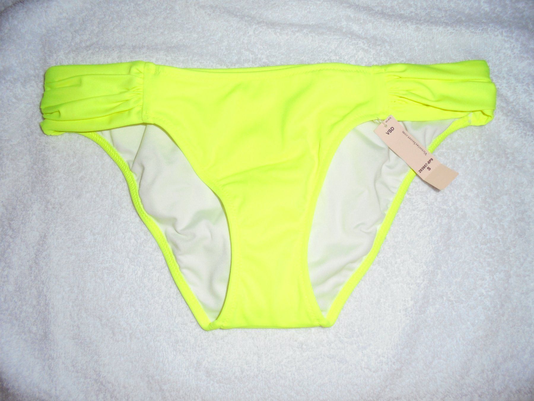 Victoria's Secret Costumi da bagno & Bikini: VICTORIA'S SECRET BIKINI-HOSE GRÖSSE S – Nuovo e nell'imballaggio originale da Aarau Rohr venduto da PinkSchwein 1