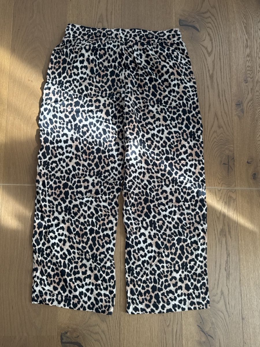 Pantaloni: Weite Hose in Leooptik, Grösse 40 – Usato da Urtenen-Schönbühl venduto da Lalablue 4