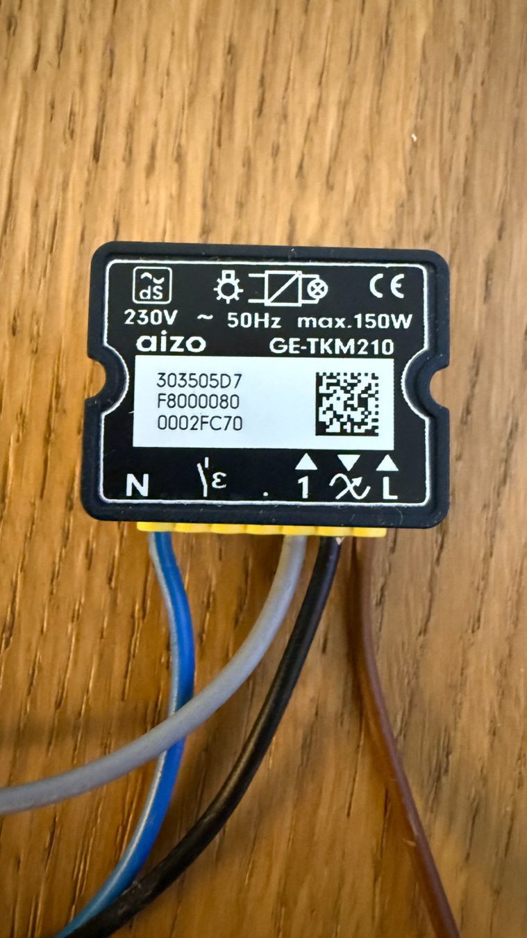 DigitalSTROM Componenti elettronici: GE-TKM210 digitalSTROM Dimmer-Aktor 230V max. 150W – Usato da Aesch BL venduto da Pati106 1
