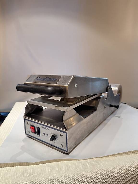 Elettrodomestici da cucina: Siegelmaschine + Take Away Formen – Usato da Bern venduto da leo_n862
