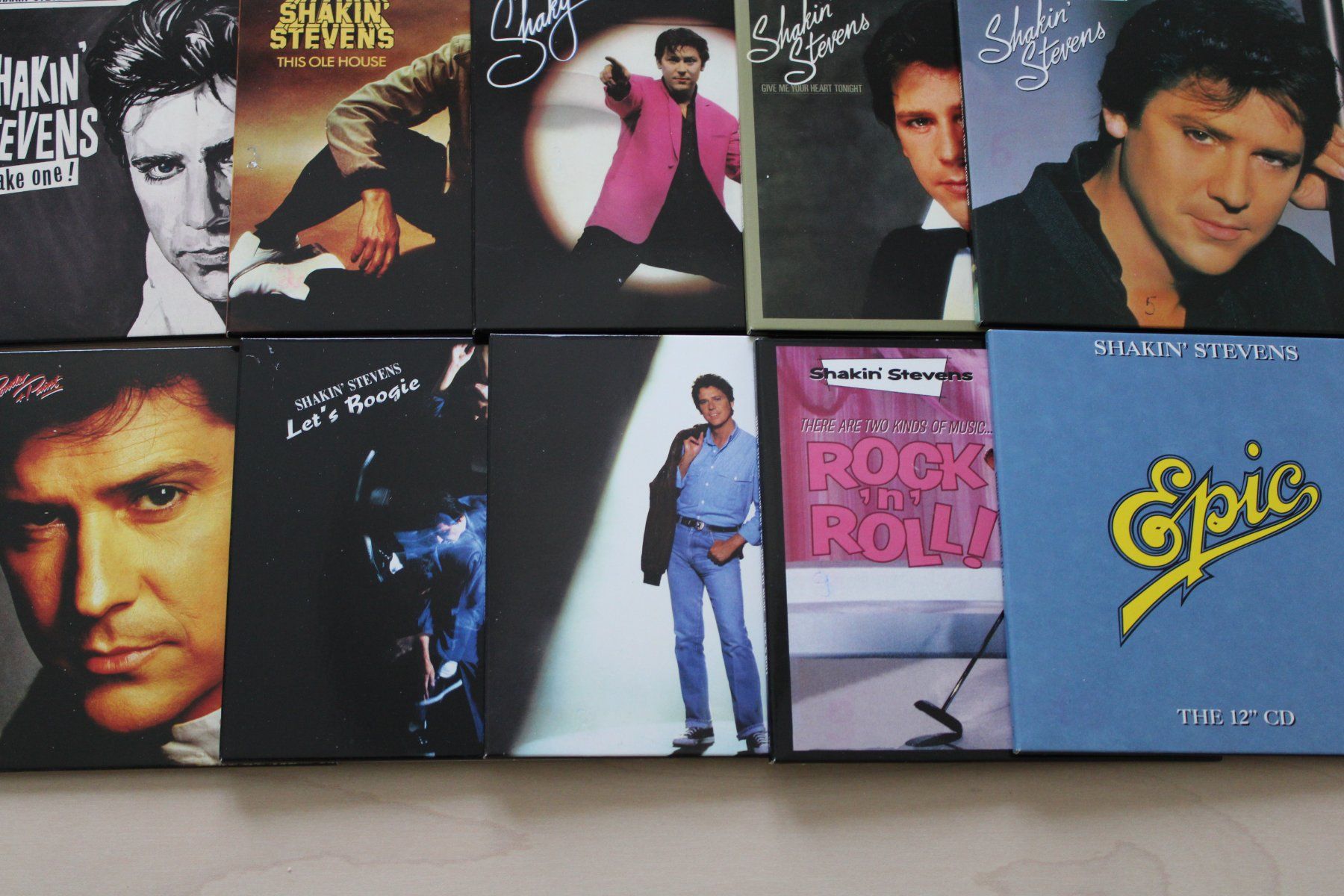 CD: Shakin`Stevens - The Epic Masters 10 Stück CD Box – Usato da Zürich venduto da adamhasler 2