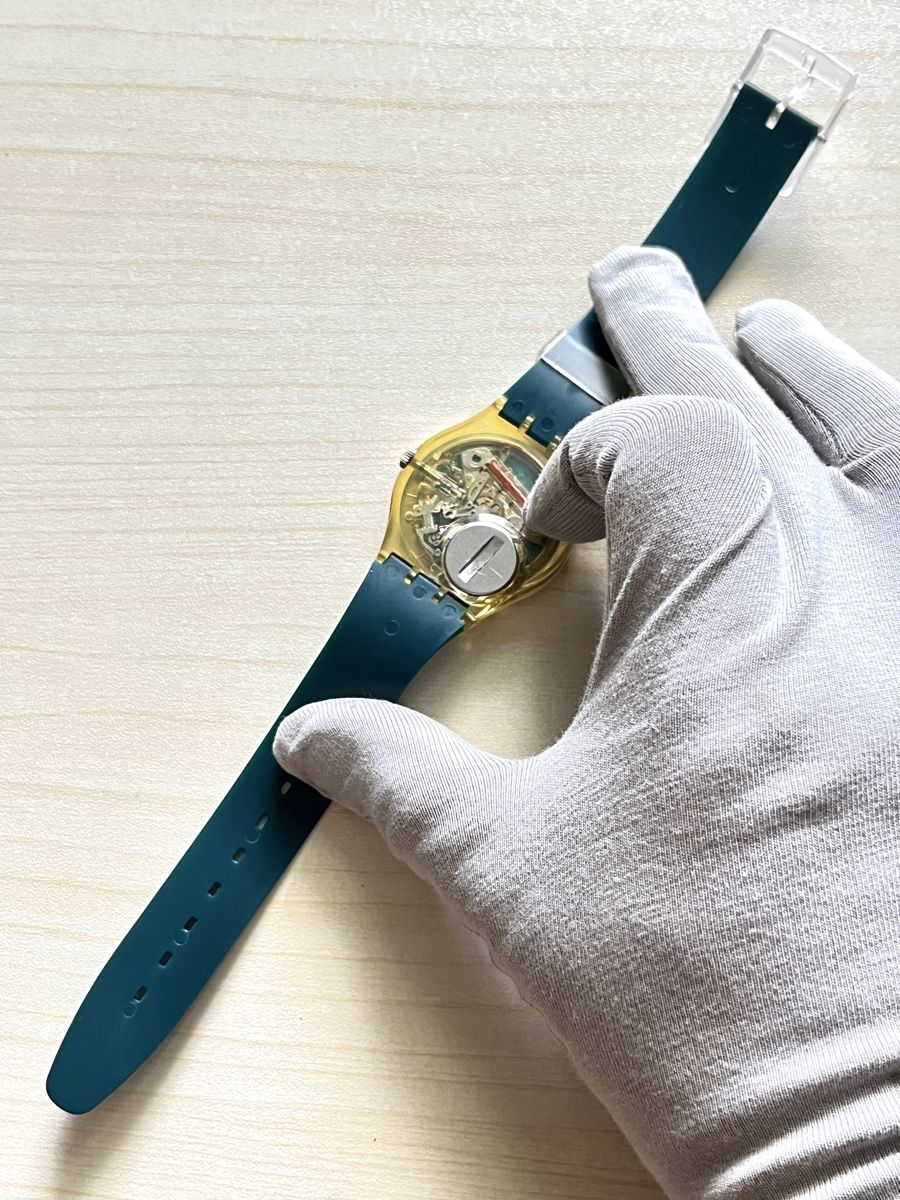 Swatch Montres: Swatch Uhr Transparent Gehäuse  – D'occasion à Grenchen par chththl 3