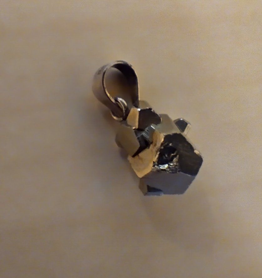 Ciondoli: PYRIT ANHÄNGER SILBER 800 925 GLÜCKSBRINGER – Difettoso da Romanshorn venduto da BoutiqueA