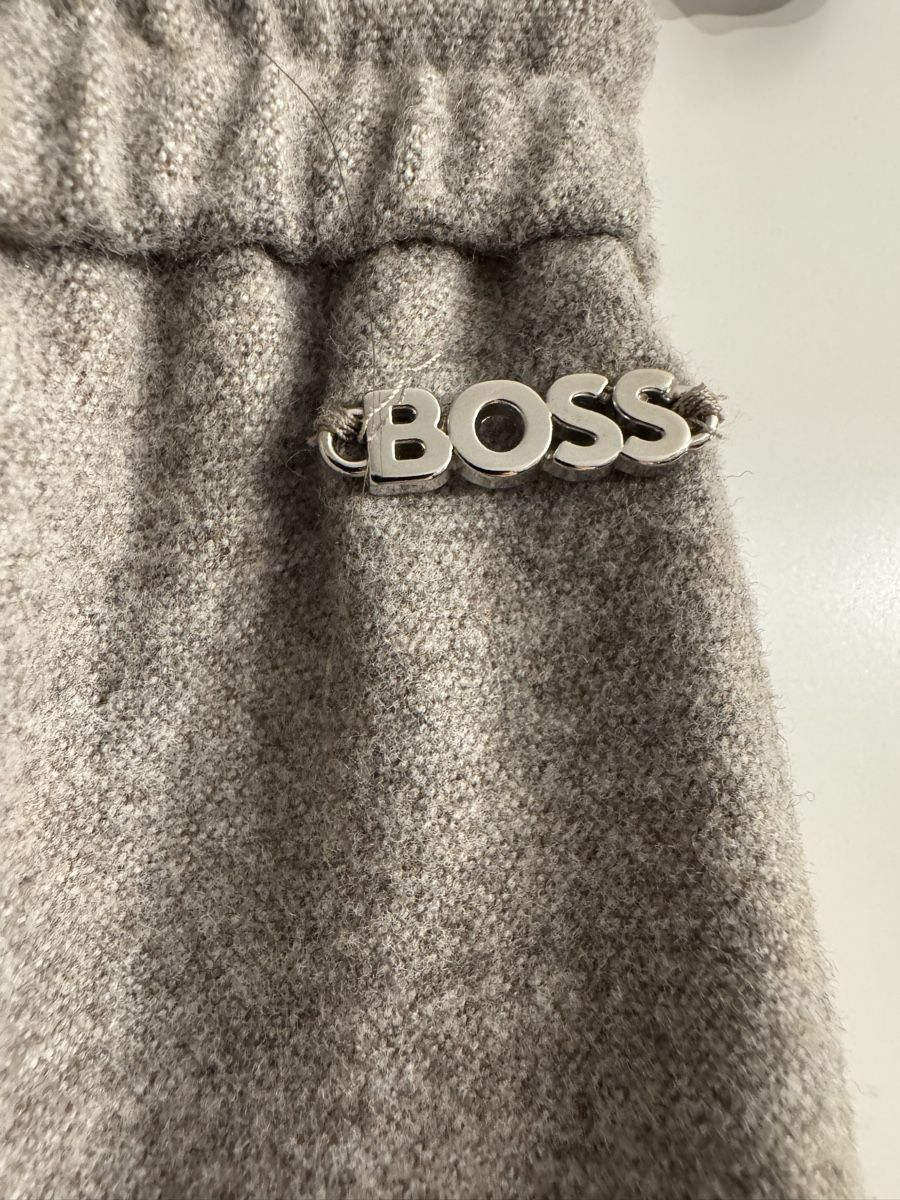 Pantalons: Boss Wollhose Hose – D'occasion à Obfelden par cesarina10