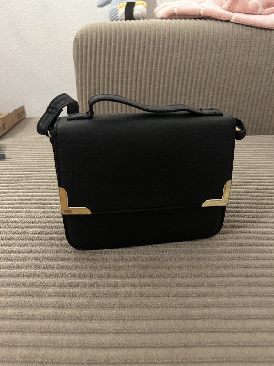 H&M Borse da donna: Tasche schwarz – Usato da Luzern venduto da Manuel121 1