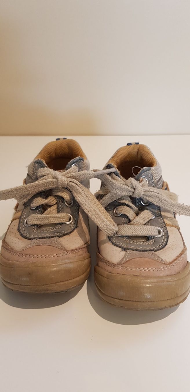 Schuhe für Jungen: Halbschuh, diverse Beigetöne, Gr. 22 – Gebraucht aus Dietikon von grafad 1
