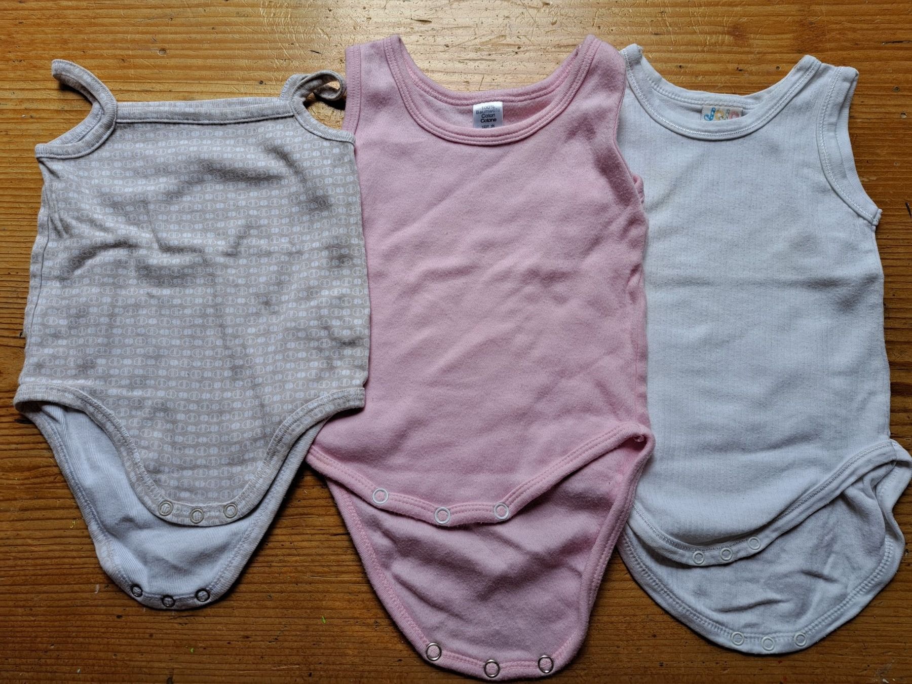 Biancheria intima: 3 Bodies, Gr. 62/68 – Usato da Büren an der Aare venduto da trecine
