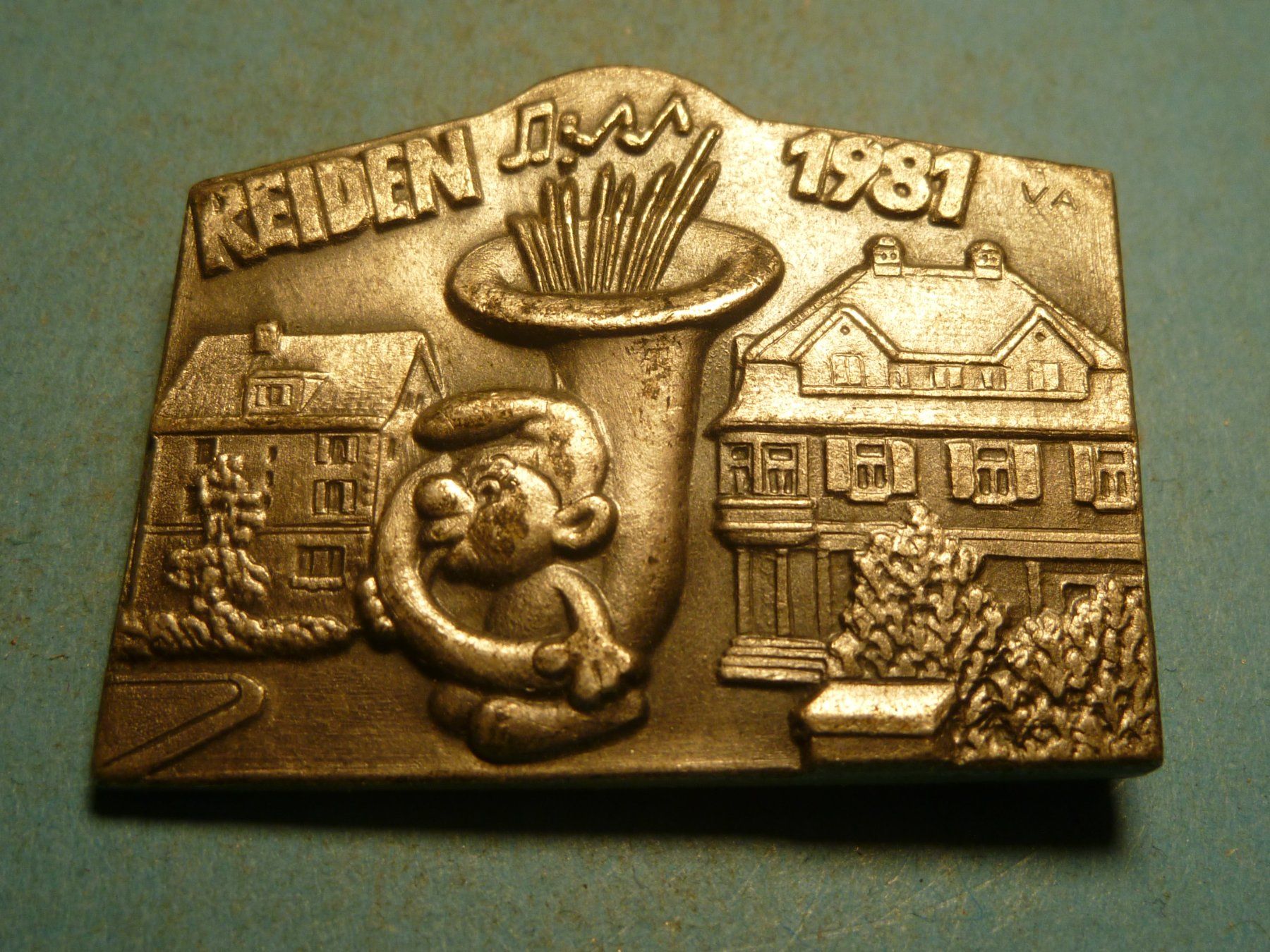 Plaketten & Abzeichen: REIDEN 1981 SILBER – Gebraucht aus Ried (Muotathal) von Mandarin02
