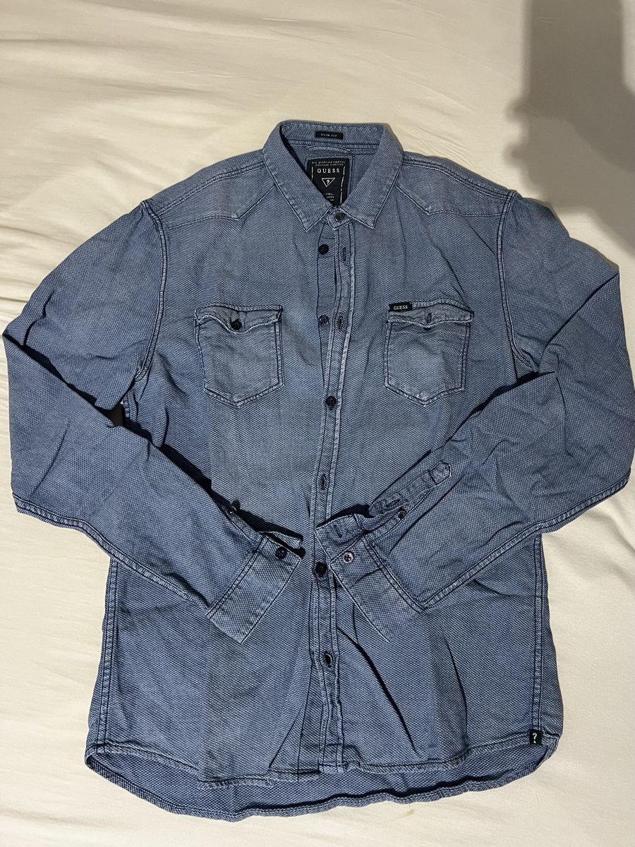 Guess Hemden: Guess Hemd  – Gebraucht aus Kaltbrunn von schnoggele