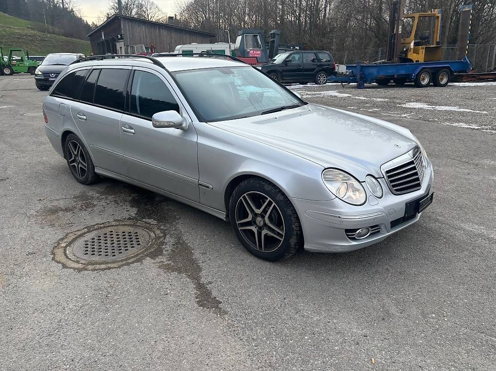 Automobili: Mercedes benz 220 E 170 Ps – Usato da Wila venduto da ABM_As 1
