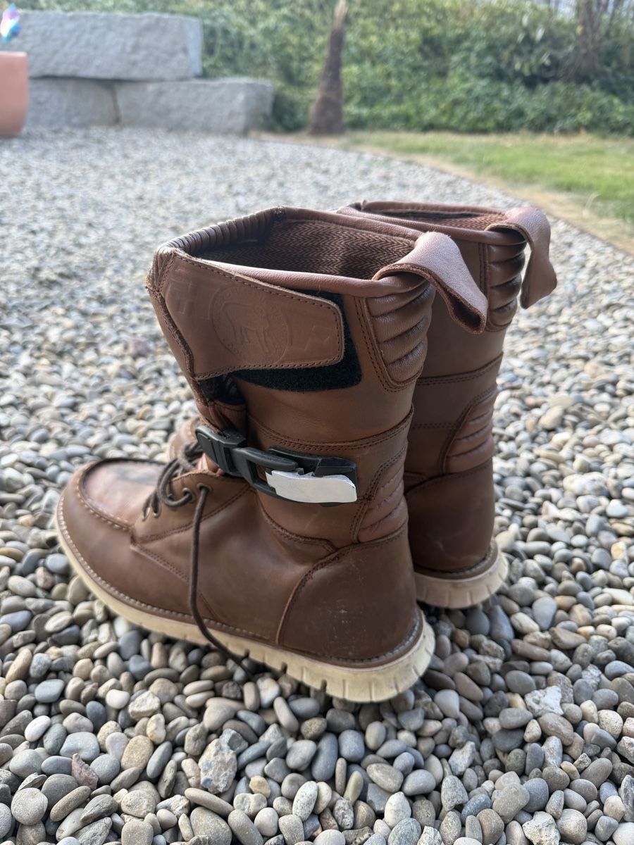 Scarpe da uomo: Motorrad adventure boots – Usato da Liestal venduto da OnyxGT 2