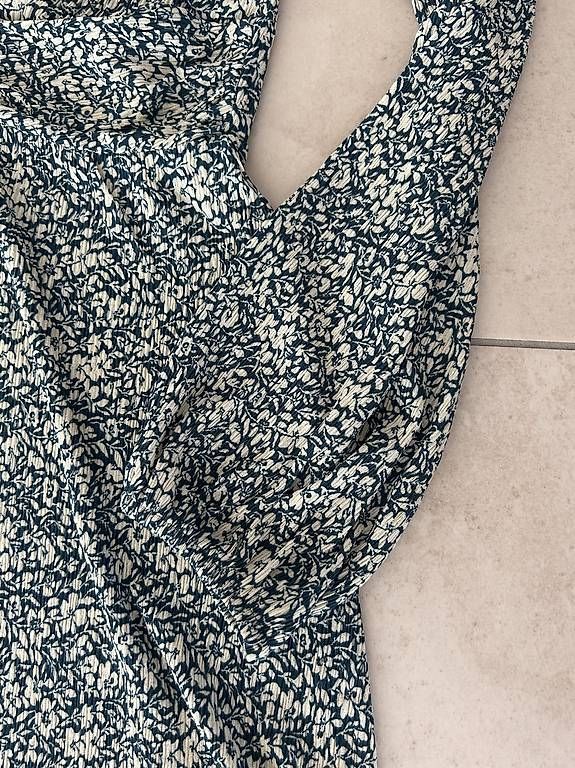 Vestiti: Kleid – Usato da Schwerzenbach venduto da nic_zt5r 4