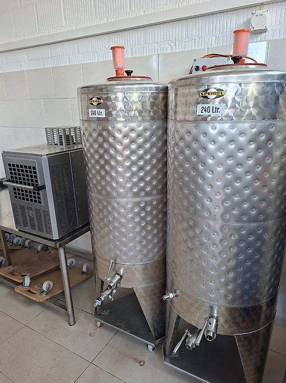 Accessori: Gärtank 240 Liter Speidel – Usato da Ballwil venduto da bau_b5mq 1