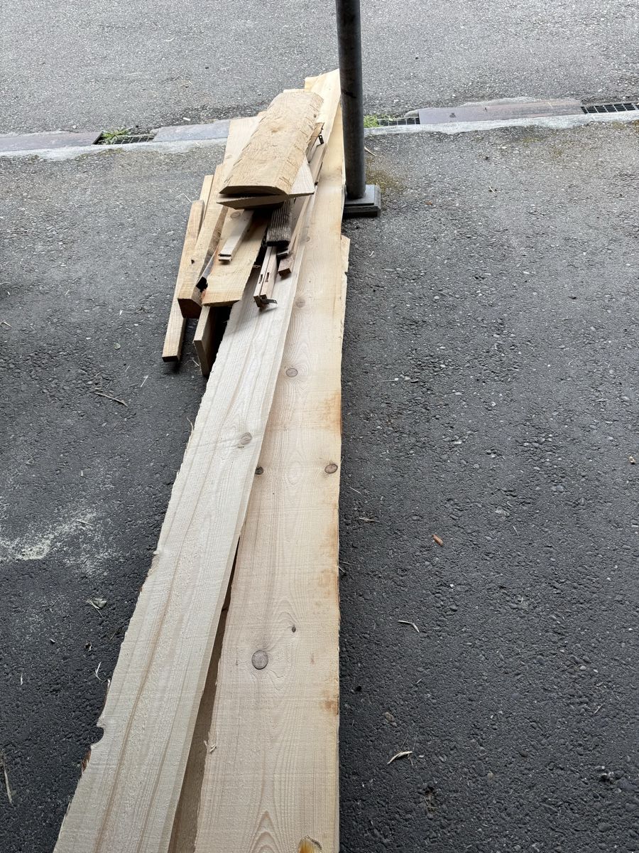 Articoli in legno: Schwartenläden ca.30m – Nuovo (secondo la descrizione) da Hagneck venduto da Clio25