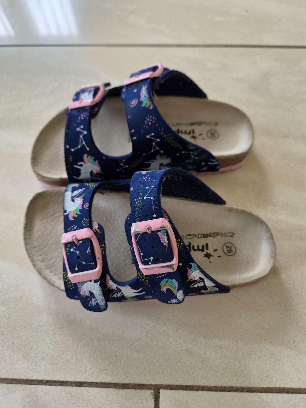 Scarpe per ragazze: Kinder Sandalen Einhorn Gr. 26 sommerlich – Usato da Ibach venduto da urs_sl5h 1