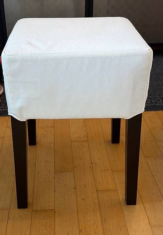 Tabourets: Kleiner Hocker – D'occasion à Hergiswil NW par xeb_5gsy 1