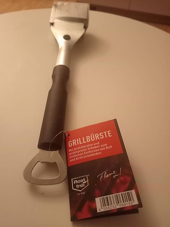 Grillzubehör: Grillbürste – Gebraucht aus Altdorf UR von sportlife