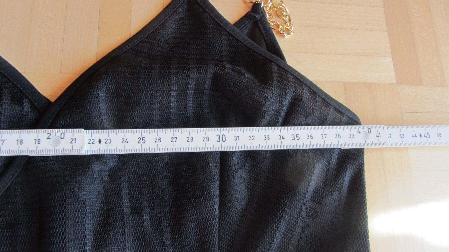 Vestiti: Jolie robe noire – Usato da Oberried FR venduto da berg04 2
